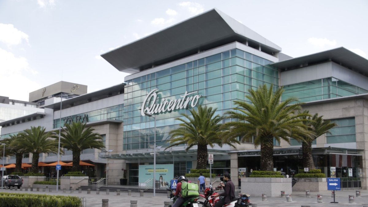 El centro comercial Quicentro Shopping cerró sus puertas este sábado 24 de abril de 2021, para acatar las medidas de confinamiento.