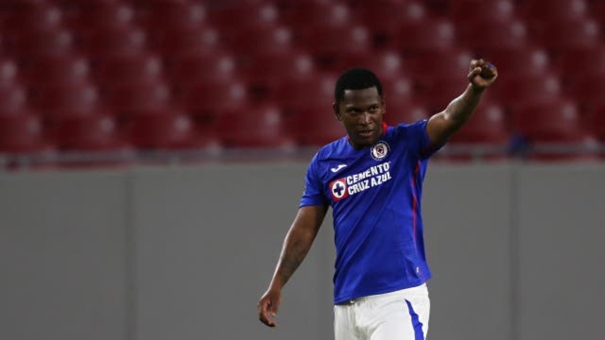 Brayan Angulo celebra uno de sus goles frente al Toronto FC en la Concachampions.
