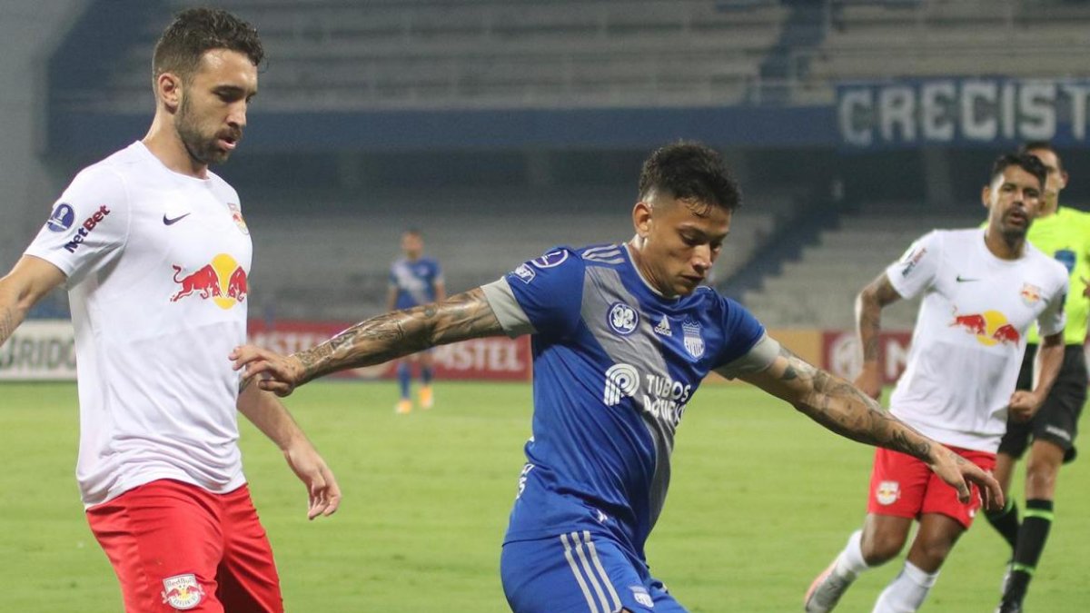 Zapata marcó un golazo en la victoria.