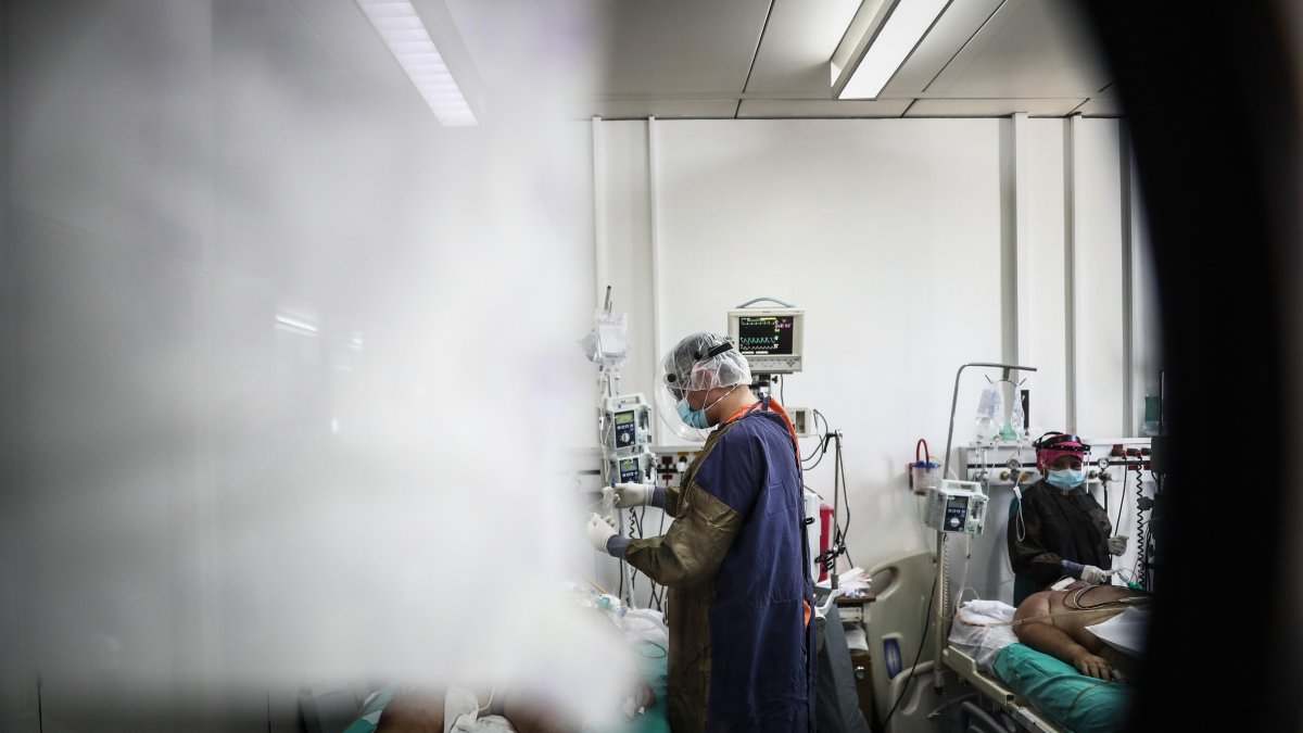 Foto de la Unidad de Cuidados Intensivos en un hospital de Buenos Aires.