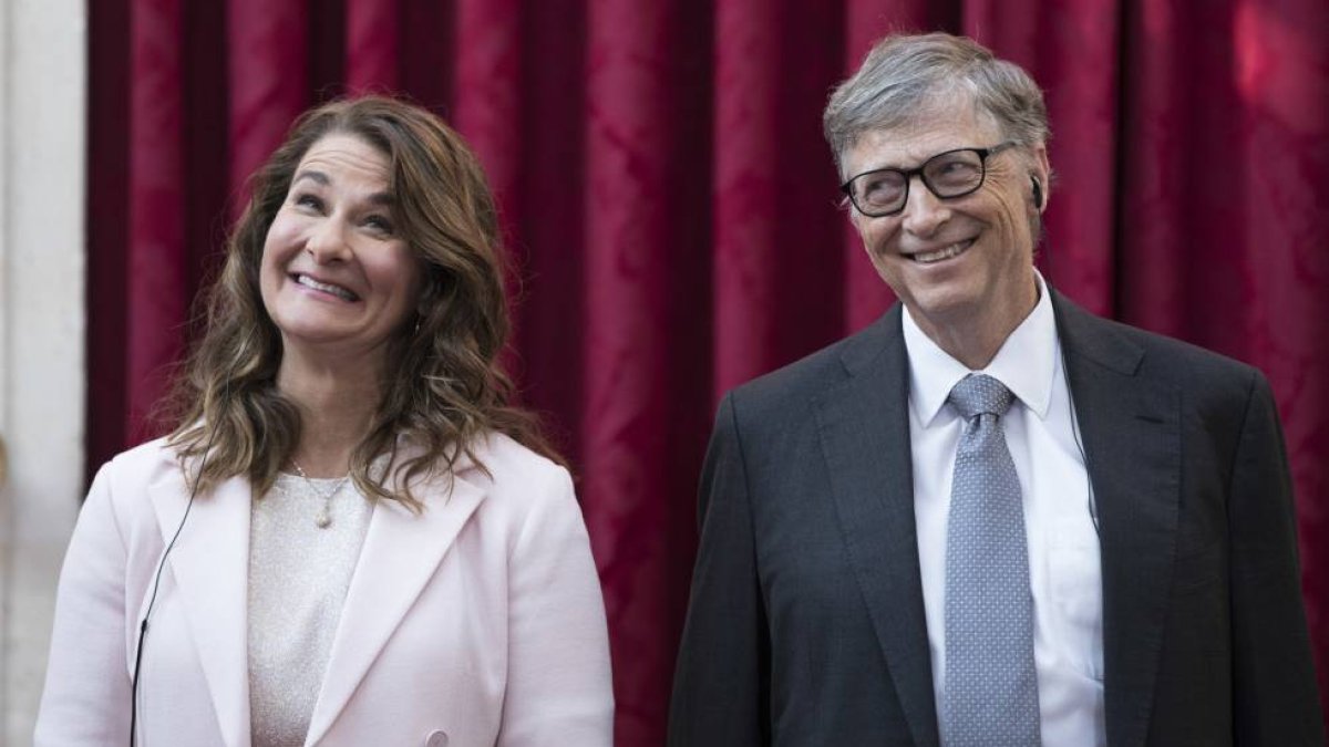 El fundador de Microsoft, Bill Gates, y su esposa, Melinda, anunciaron este lunes que se divorcian tras 27 años de matrimonio.