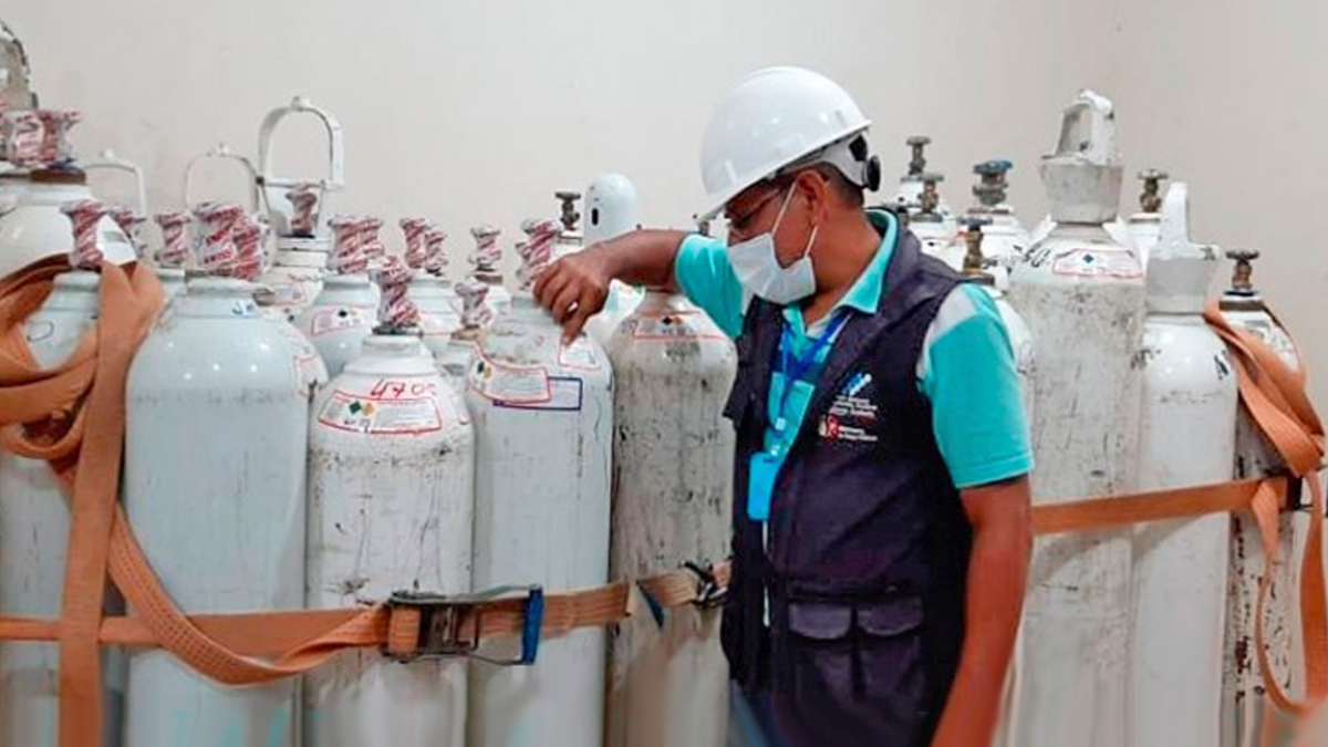 Las autoridades intensifican el control de precios y calidad de los tanques de oxígeno medicinal para evitar sabidurías.
