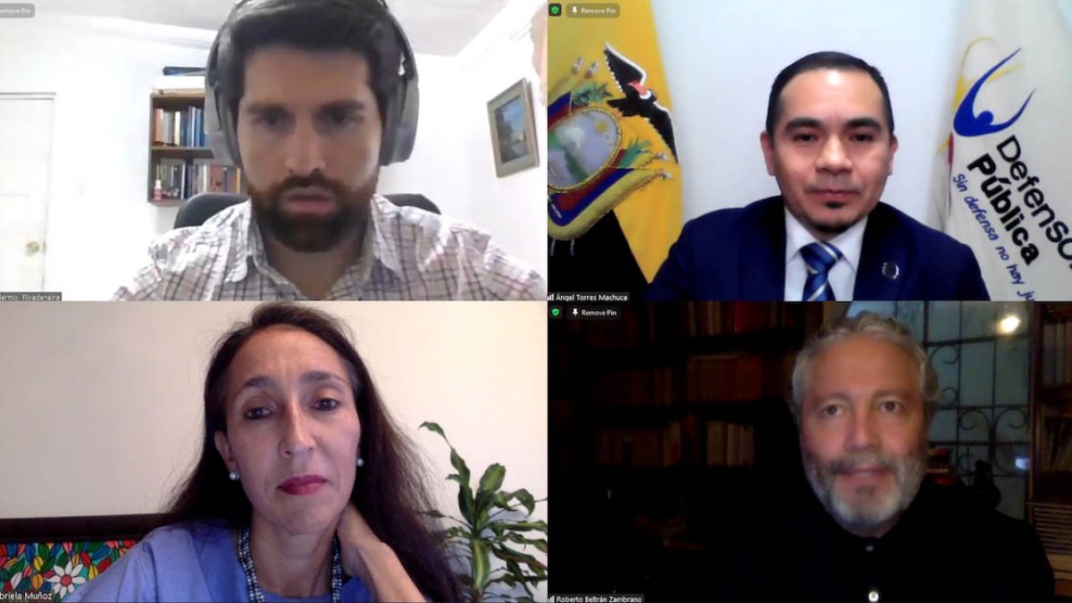 Los panelistas del evento virtual desarrollado en el país, entre ellos el defensor público de Ecuador, Ángel Torres Machuca (Der. arriba).
