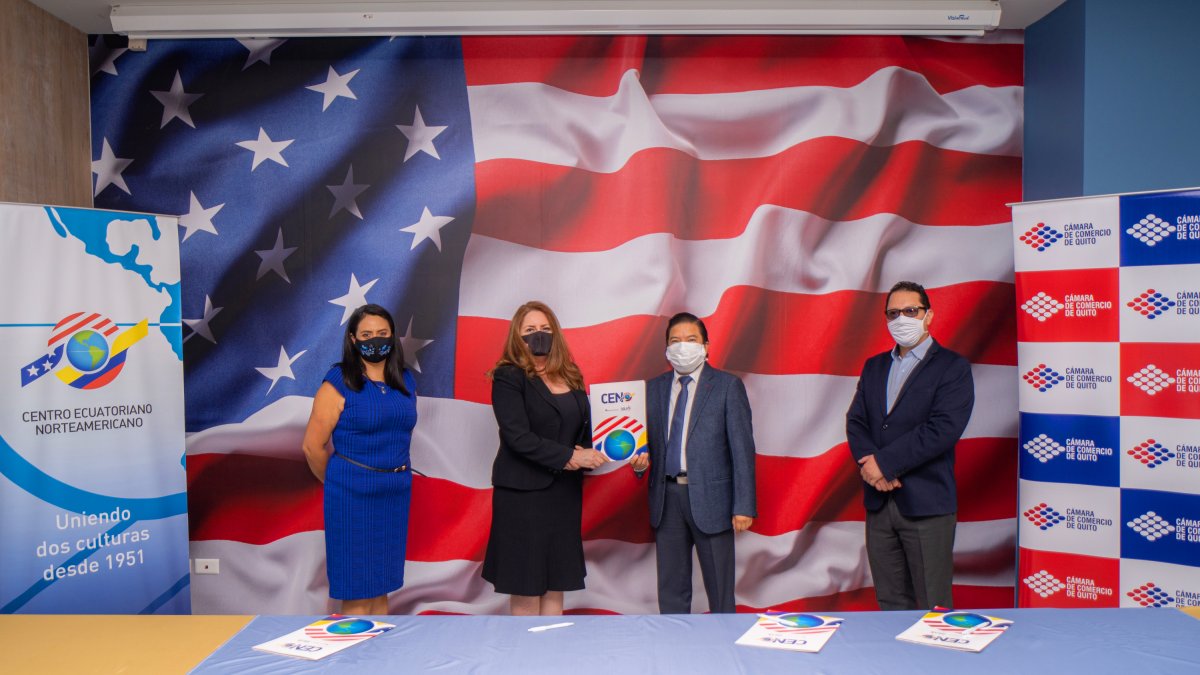 Lanzamiento. Se otorgarán 70 becas de una duración de dos años.