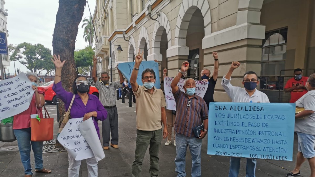 Son alrededor de 120 afectados los que dejaron de percibir su salario patronal que, apuntan, no es demasiado representativo.