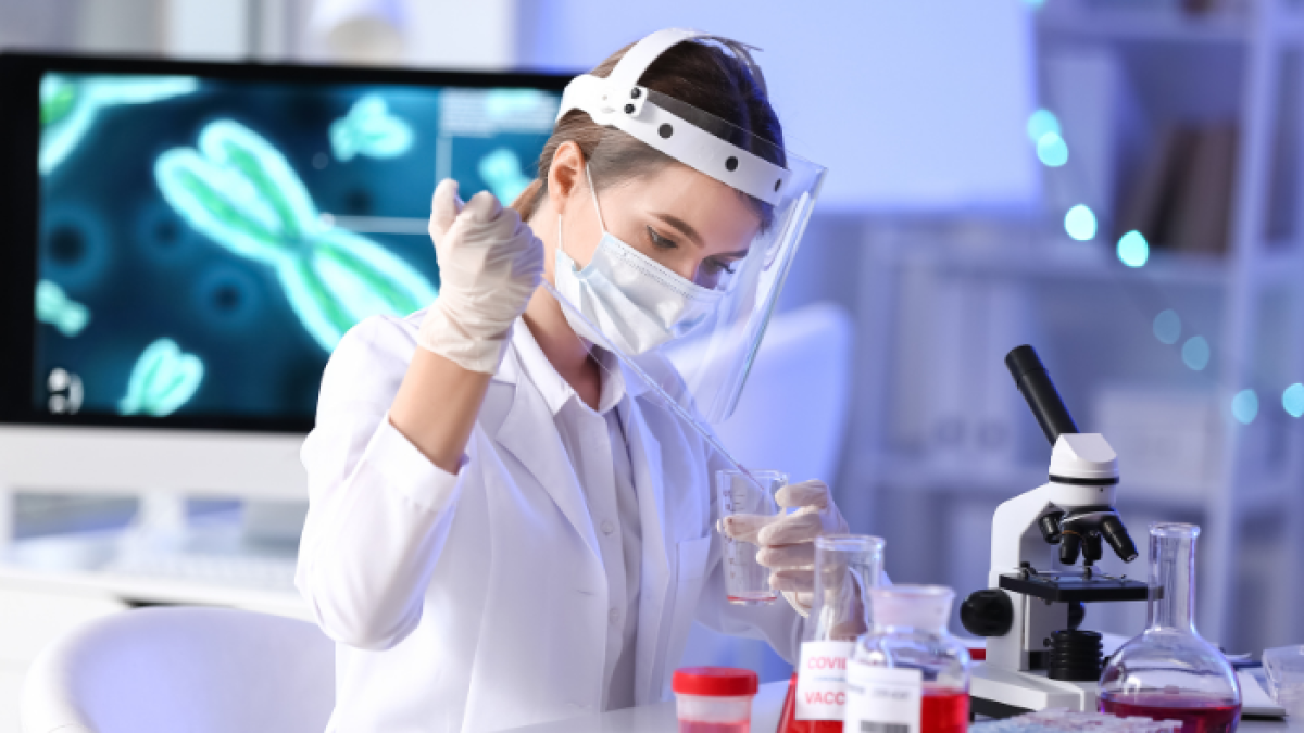 La vacuna ha mostrado ser eficaz hasta en un 79 % para prevenir casos severos de covid.