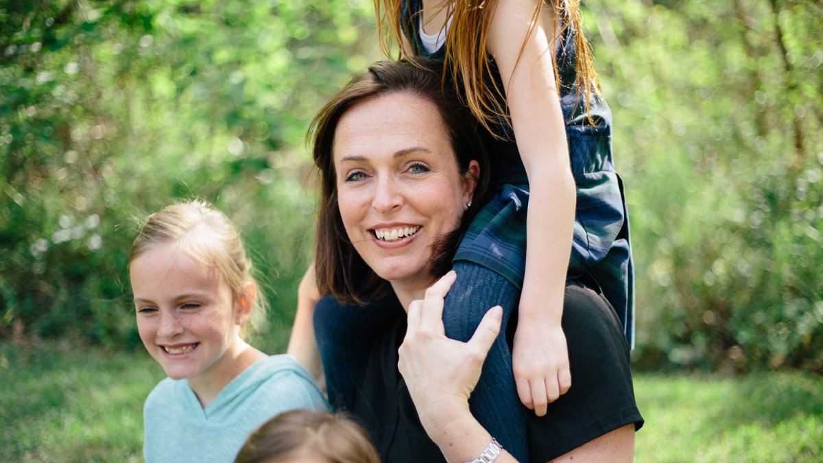 La labor de una madre no termina nunca, por eso en su día procura mimarla de manera especial