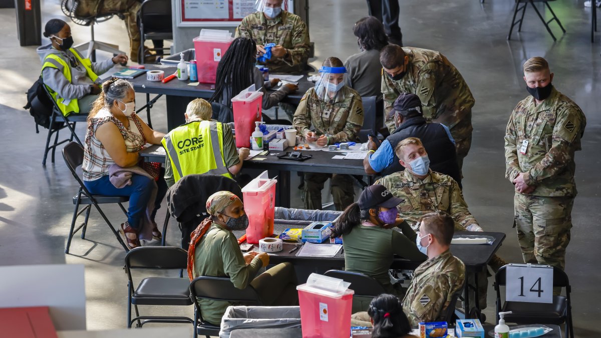 Nueva York. Cien millones de estadounidenses mayores de 16 años están ya completamente vacunados contra la covid-19, informó el equipo de respuesta contra la pandemia del Gobierno de Joe Biden.