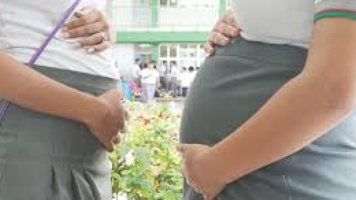 El embarazo en adolescentes será prevenido en zonas populares de Guayaquil.