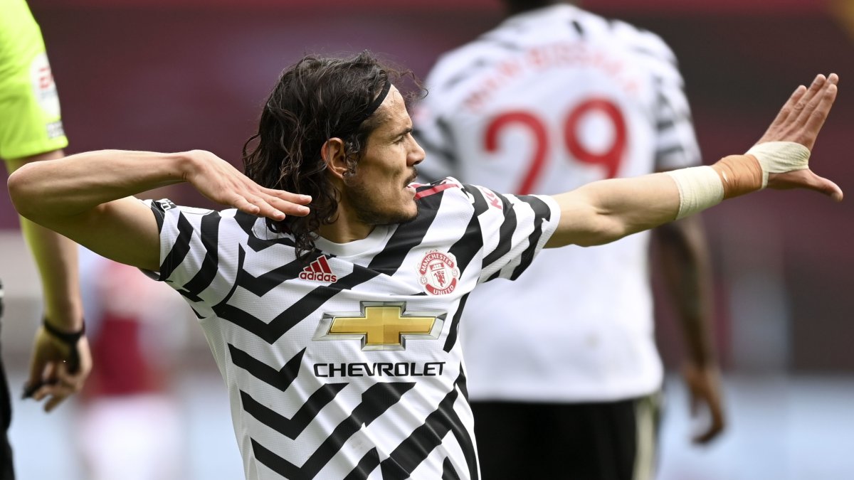 Edinson Cavani tiene una gran presente en el fútbol inglés, sumando 15 anotaciones.