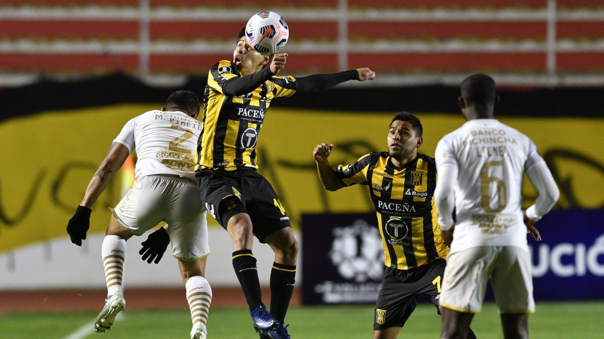 Los amarillos sufrieron su primer tropiezo en la Copa Libertadores en La Paz.