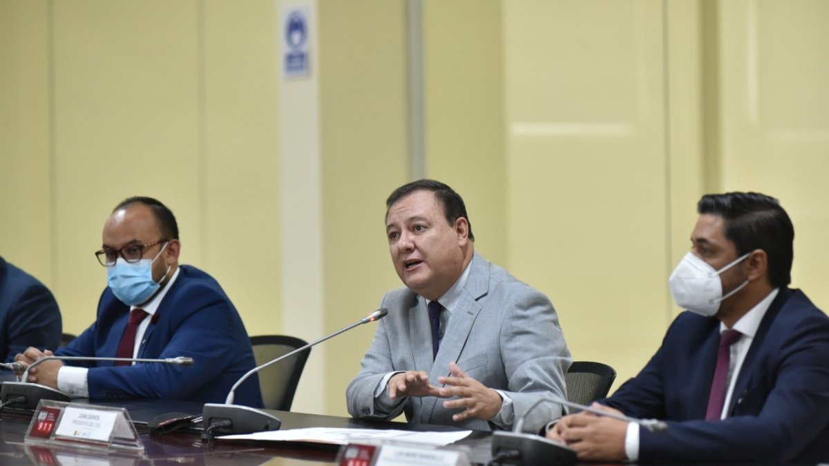 Balance. El COE dio una rueda de prensa para informar sobre el impacto de las restricciones en los hospitales.