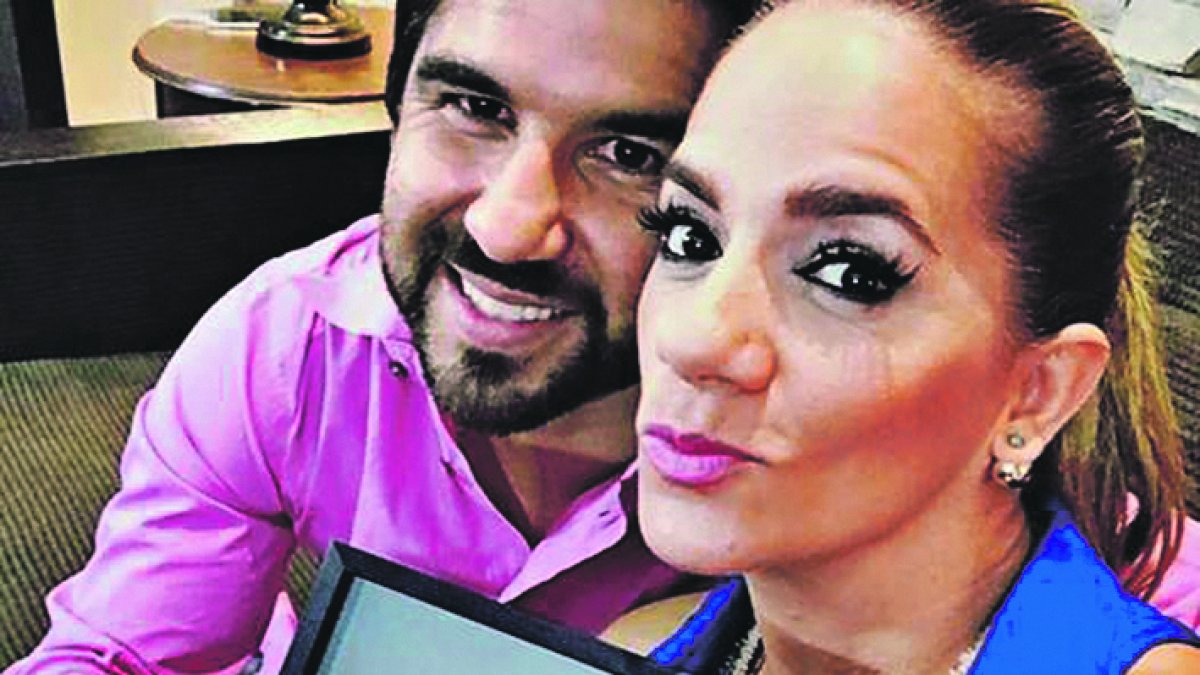 La expresentadora de televisión, Gabriela Pazmiño, y su esposo Dalo Bucaram salieron del país el 7 de marzo de 2020, por turismo.
