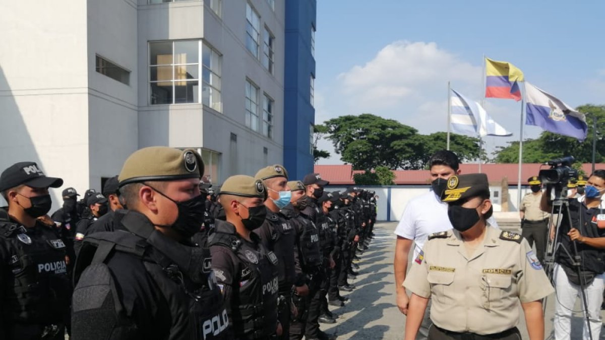 Presentación. En el cuartel Modelo, al norte, fueron presentados los uniformados.