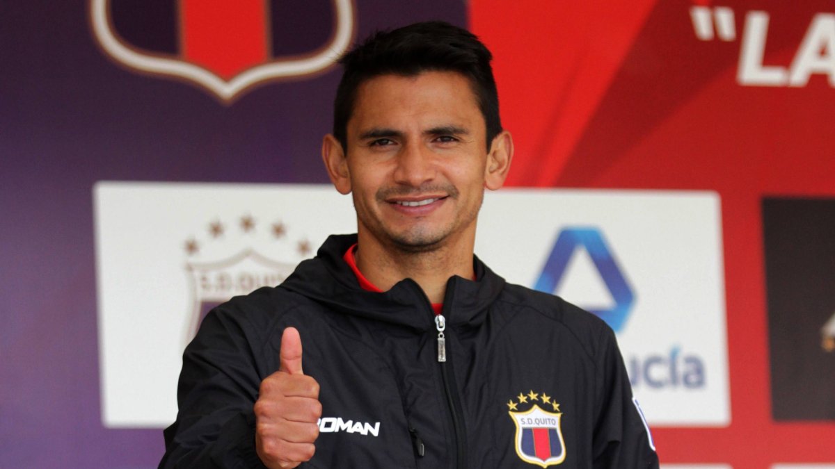 Luis Fernando Saritama pondrá fin a su dilatada carrera en el fútbol profesional. Se retirará defendiendo la camiseta del Deportivo Quito.