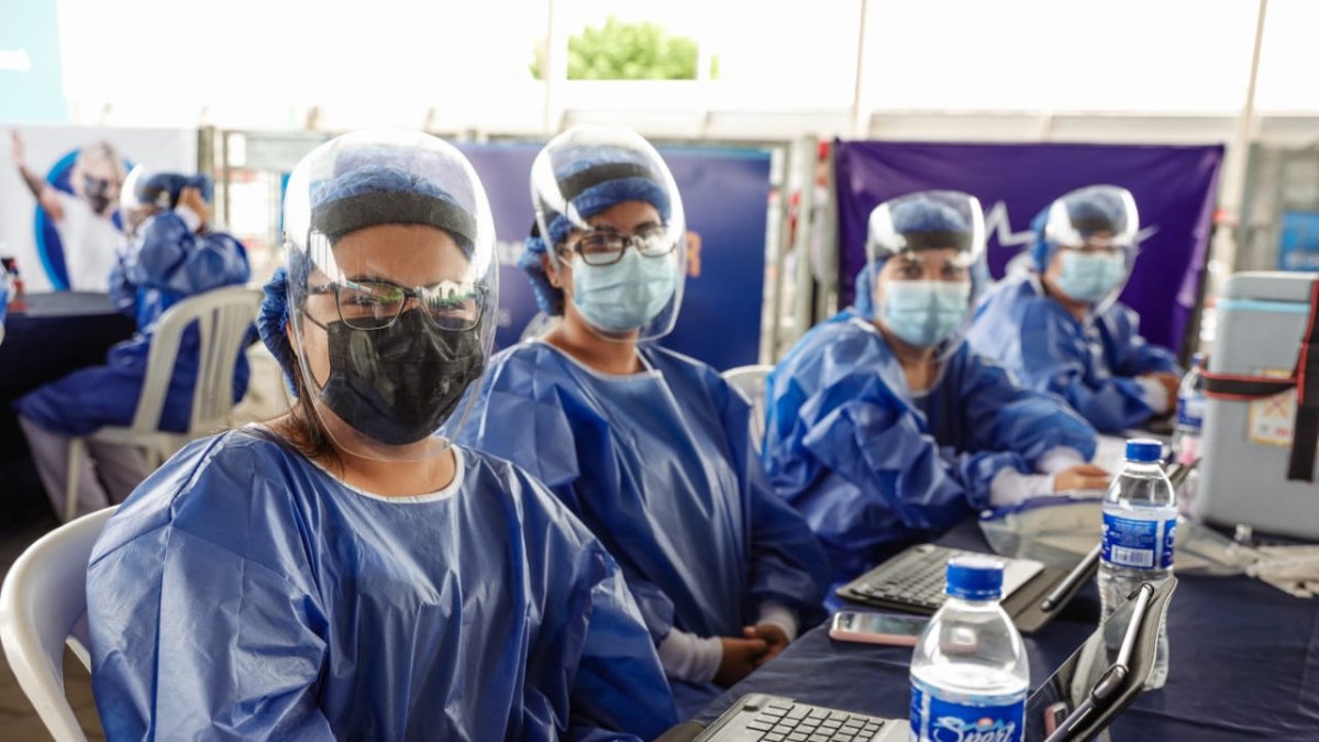 Cierto personal municipal que no aparece en nómina trabaja en temas de pandemia.