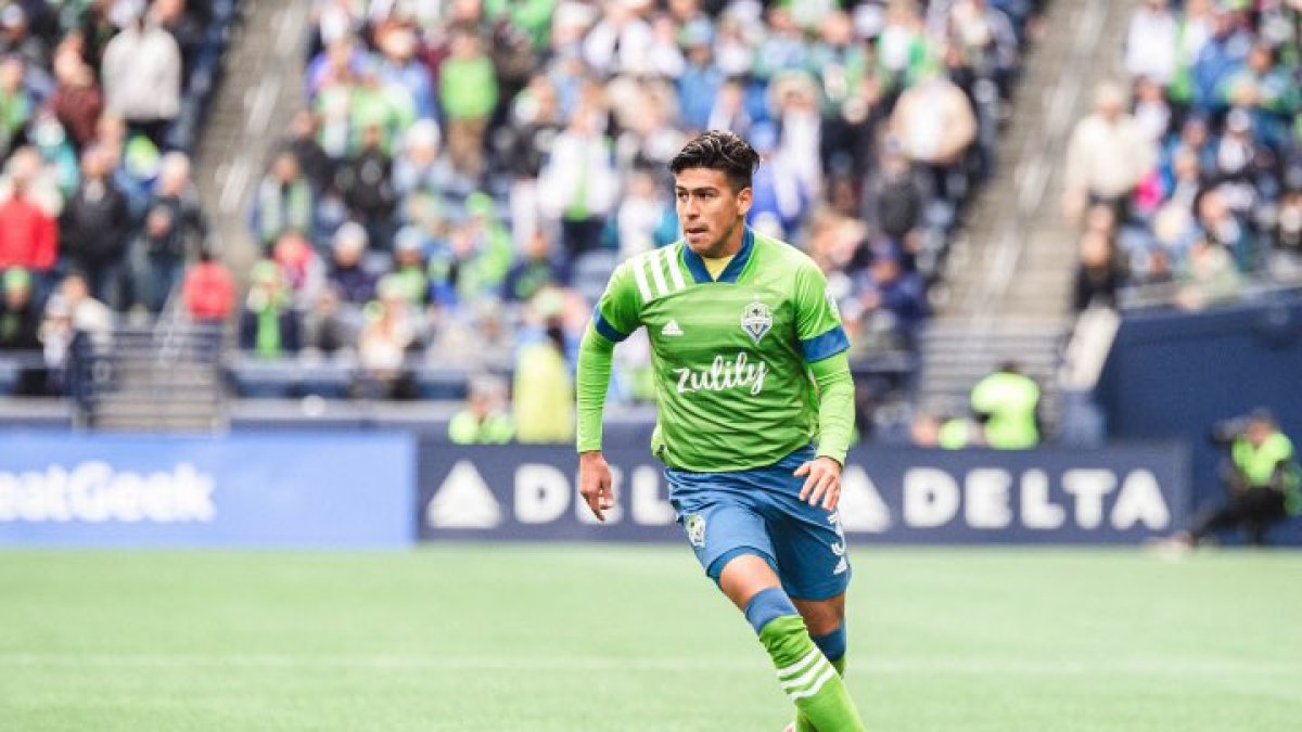 Xavier Arreaga fue suplente en la caída de su equipo