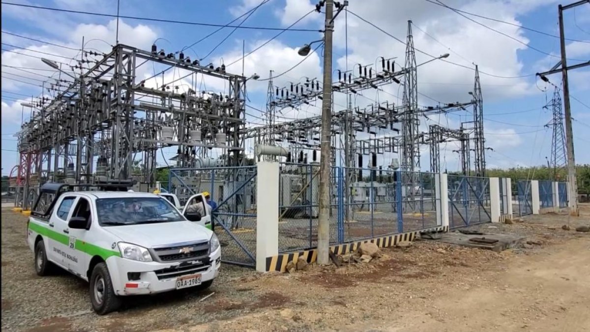 Una de las centrales eléctricas en intervención.