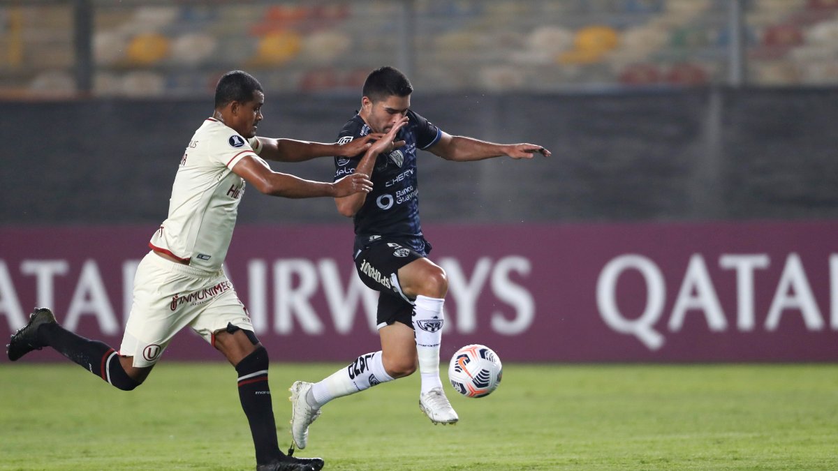 Independiente del Valle perdió ante Universitario y se despidió de la Copa Libertadores