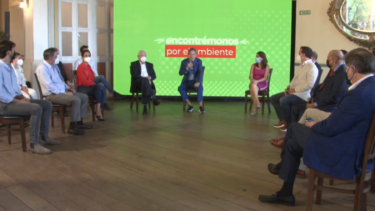 El mandatario hizo la presentación en Guayaquil. Mañana continuará con sus actividades en Quito.