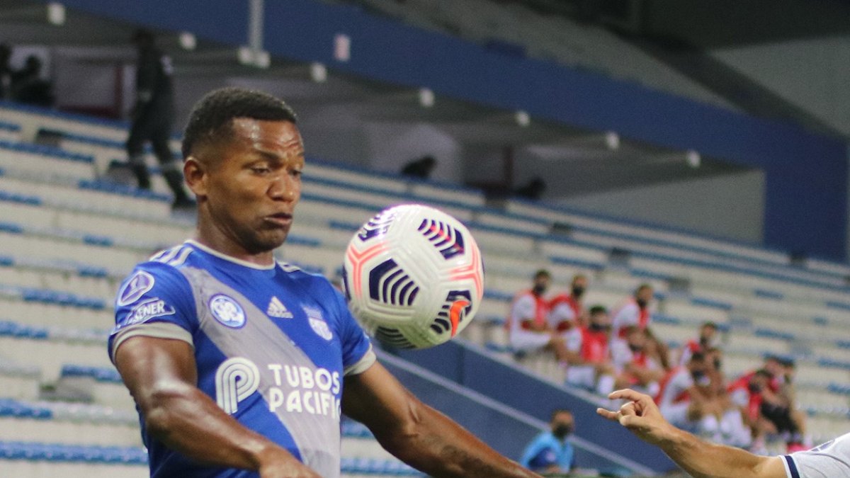 Emelec pierde 3-0 con Talleres de Córdoba.