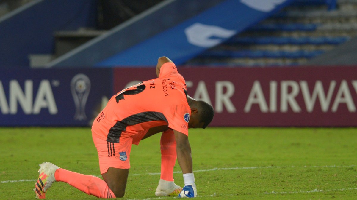 Pedro Ortiz fue el portero más atajador de la fase de grupos, pero no le bastó para clasificar.