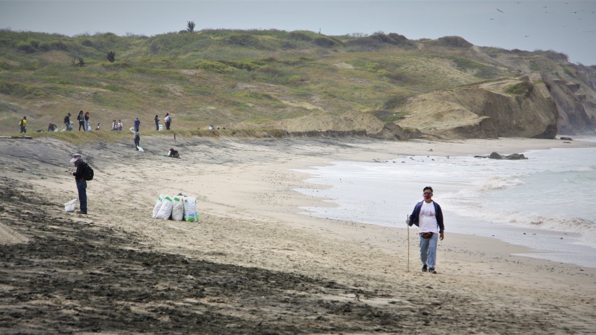 Waimea. Está ubicada en la parroquia Atahualpa. Hace apenas unos días se hizo una minga en el lugar, para que más personas se atrevan a visitar el balneario.