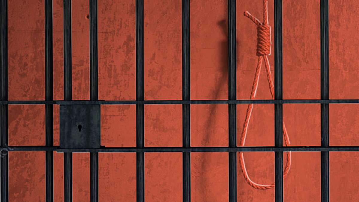 El 29 de abril pasado, dos presos fueron hallados muertos, suspendidos de sogas, en dos celdas de la cárcel de varones de Esmeraldas. 