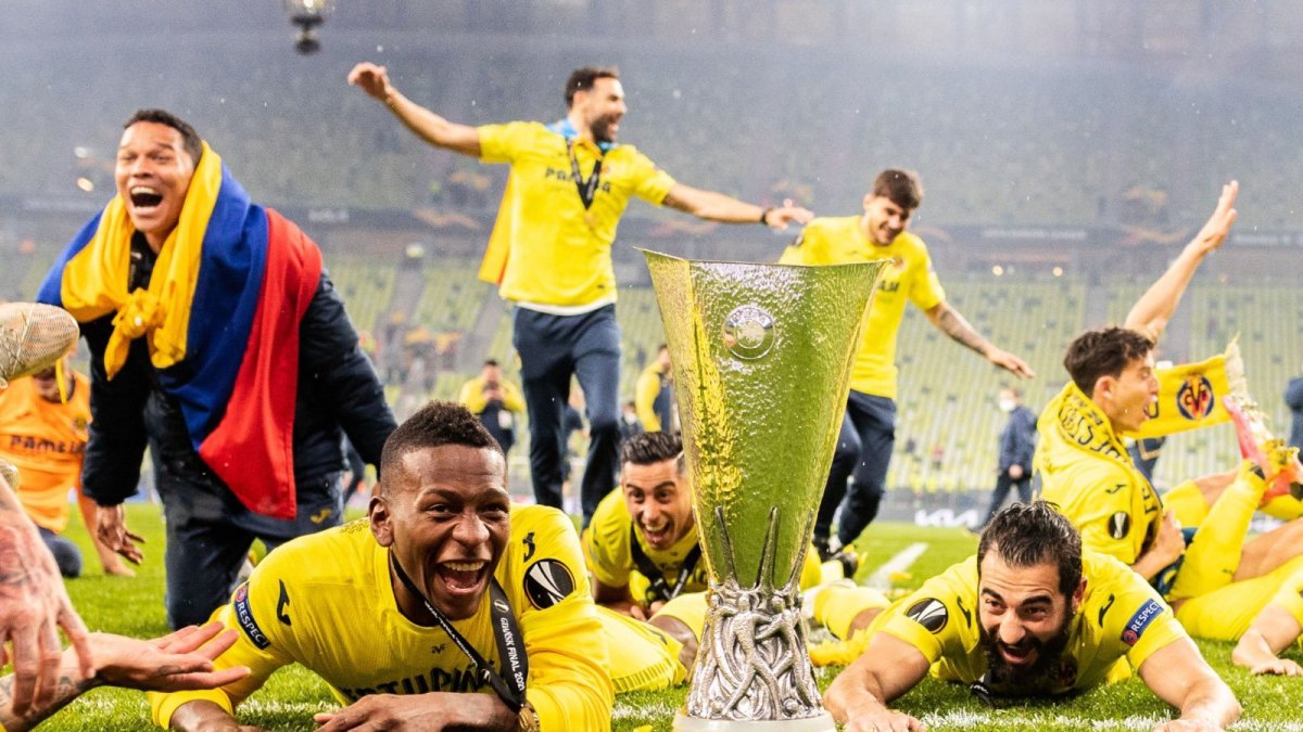 Pervis Estupiñán ganó la Europa League y jugará la Champions en la siguiente campaña