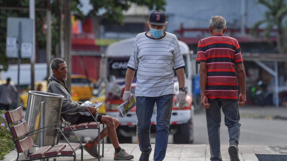 Costa Rica es atractiva por su gente hospitalaria, su biodiversidad, playas y otros encantos.