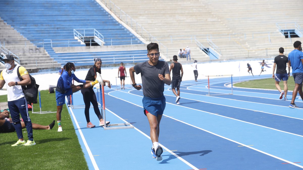 El marchista ecuatoriano Jonathan Amores logró su cupo a Tokio.