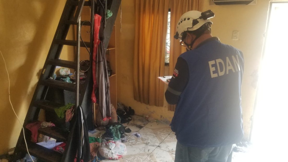 Pasado el mediodía de este viernes, personal del Cuerpo de Bomberos monitoreaba el lugar.