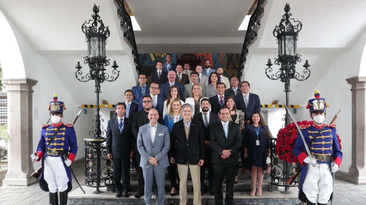 La Bancada del Acuerdo Nacional se integra con legisladores de CREO, independientes entre ellos tres disidentes de ID, PK y PSC.