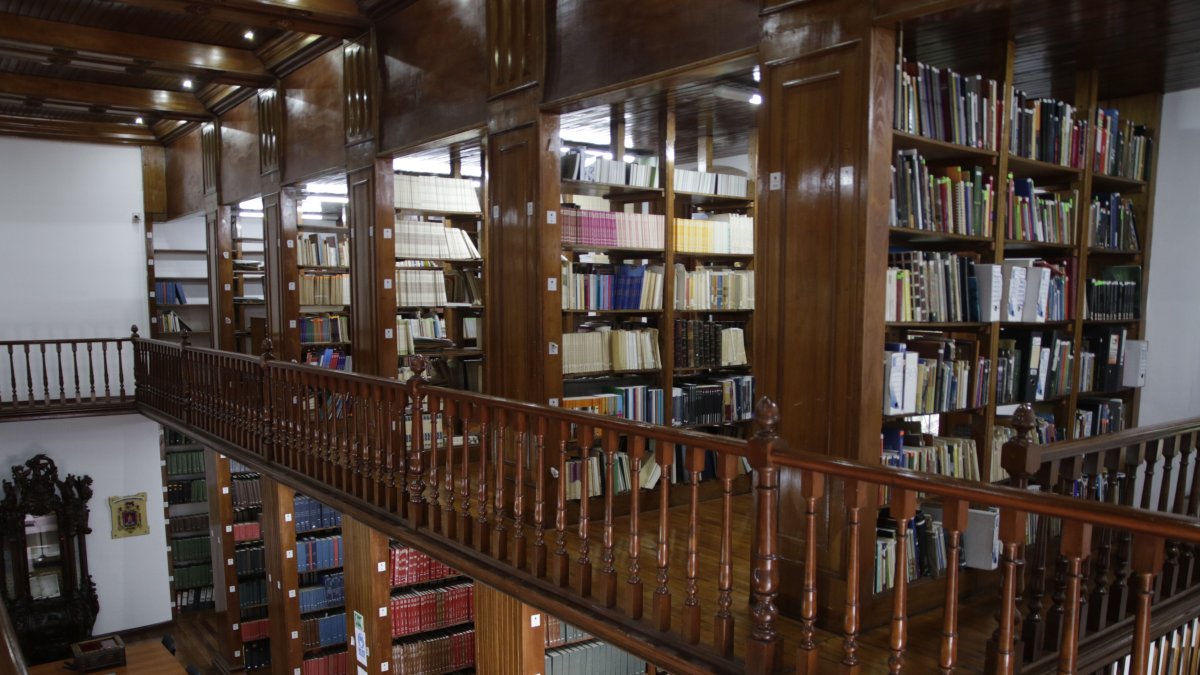 El Archivo Metropolitano de Historia alberga 14.000 tomos, principalmente de documentación municipal. Sin embargo, frente a la falta de espacio, solo documentos hasta 1985.