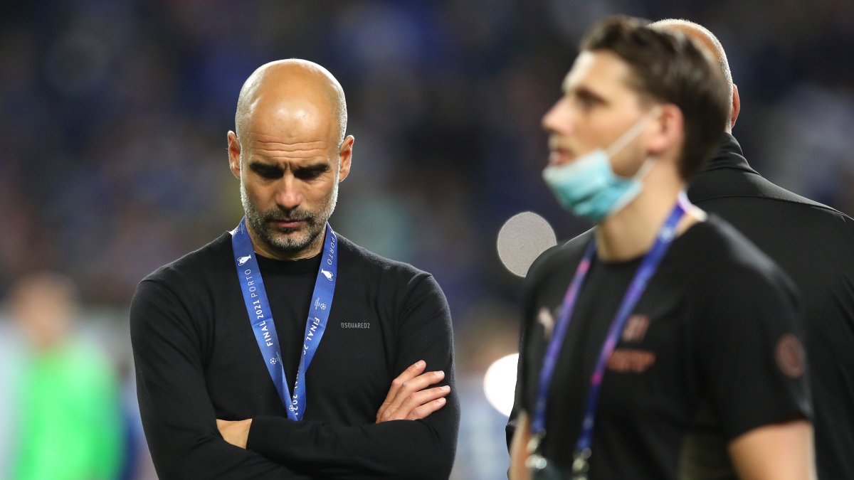 Pep Guardiola y su lamento tras la premiación de la Champions League. No pudo ser campeón con el Manchester City