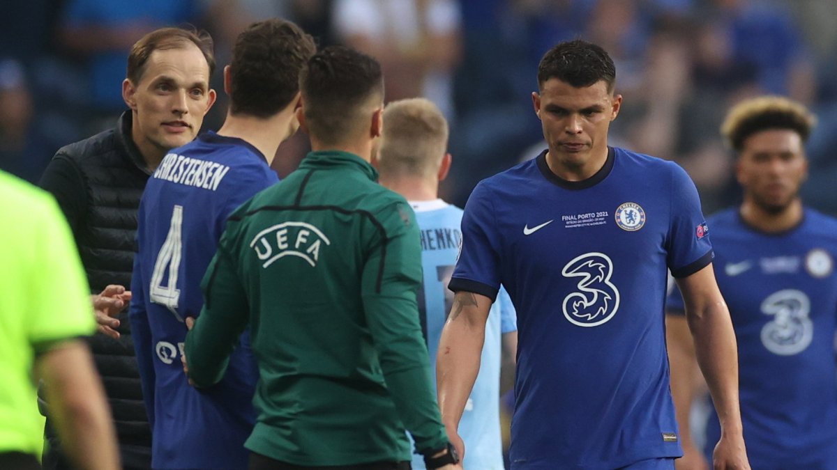 Thiago Silva, defensa del Chelsea, no podrá estar en el llamado de Tite para el duelo ante Ecuador.
