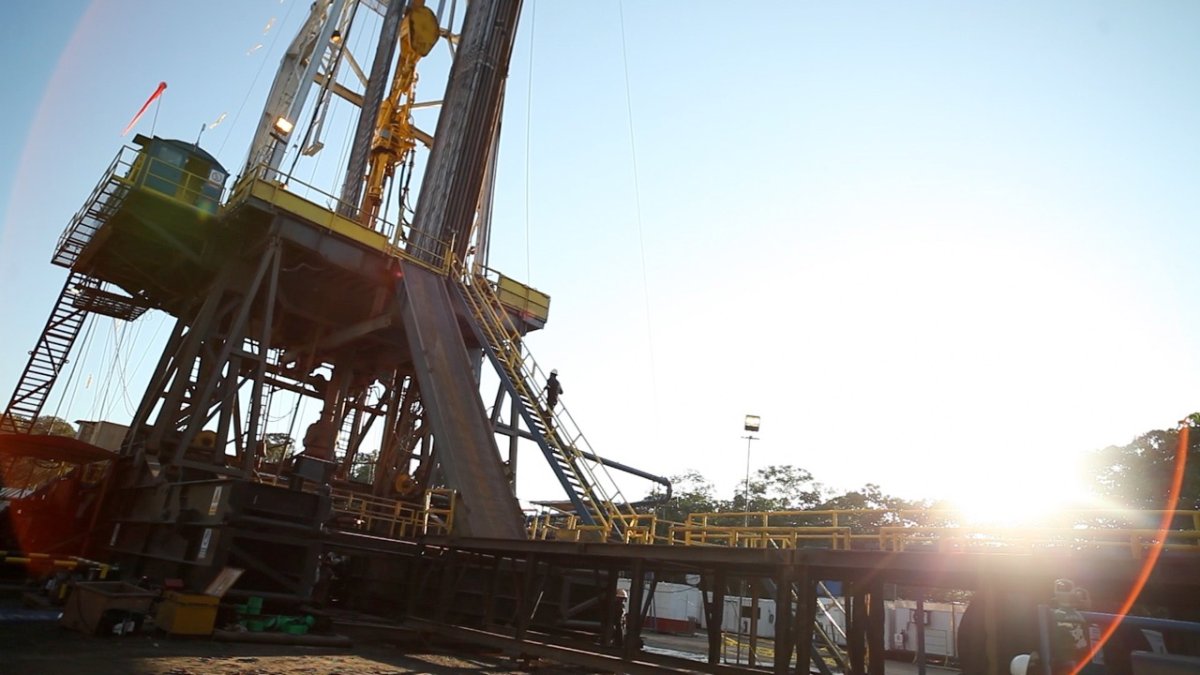 La producción petrolera se ha reducido en los últimos meses debido a la crisis económica.