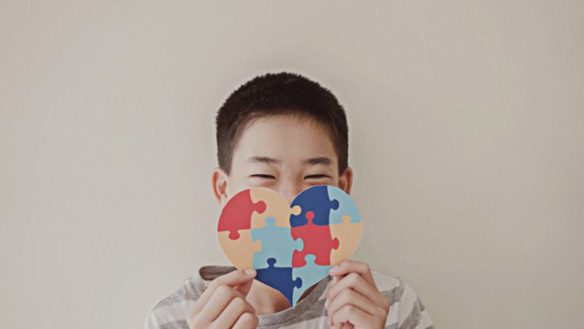 La alimentación de los niños con autismo debe ser guiada por un especialista.