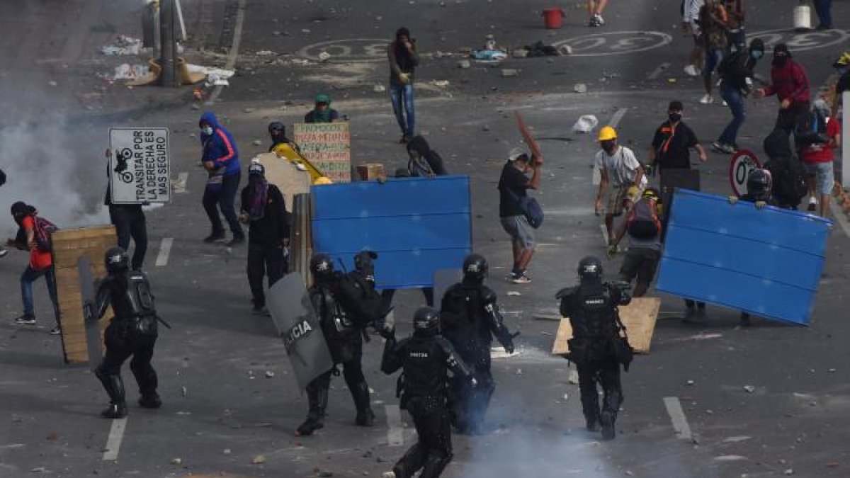 Las protestas convulsionan al país vecino desde el 28 de abril.