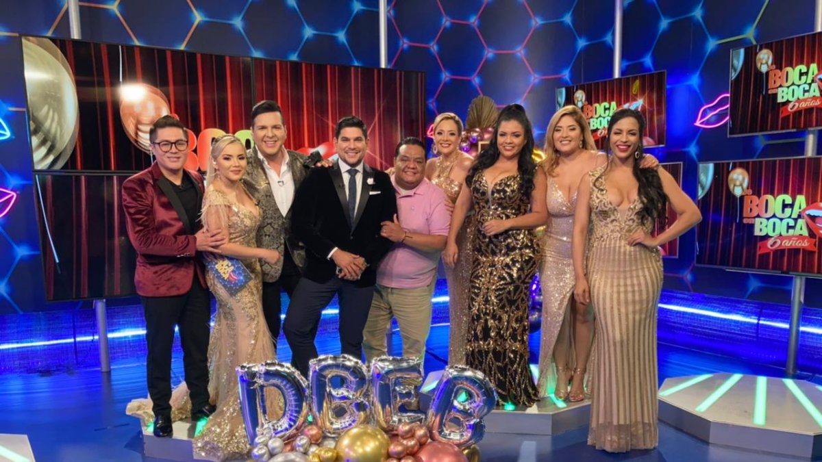 El elenco del espacio de TC y exintegrantes.