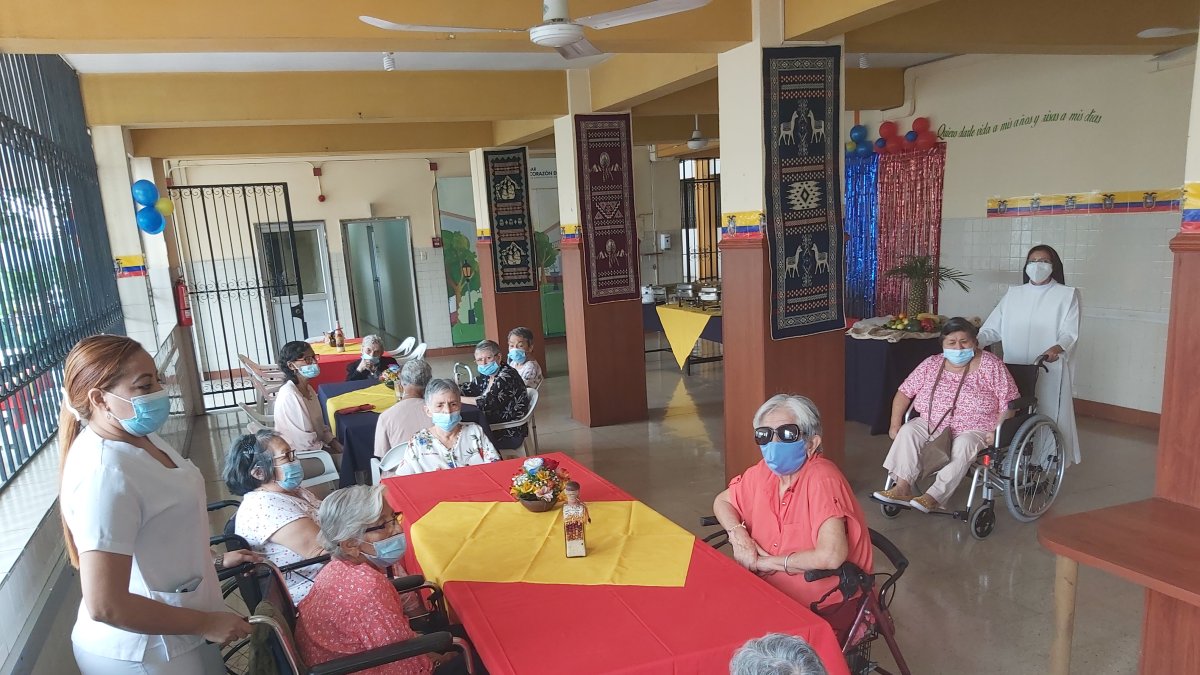 Actividad. Los adultos mayores disfrutaron de la jornada.