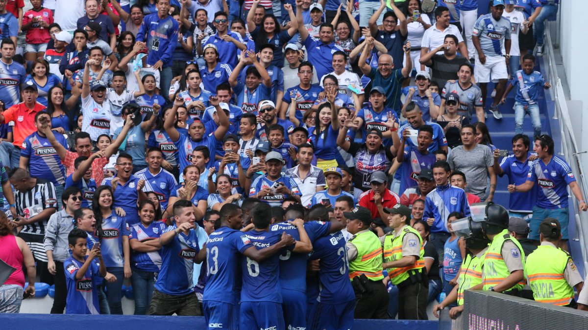 Emelec y su hinchada no han vuelto a celebrar goles juntos en el Capwell.