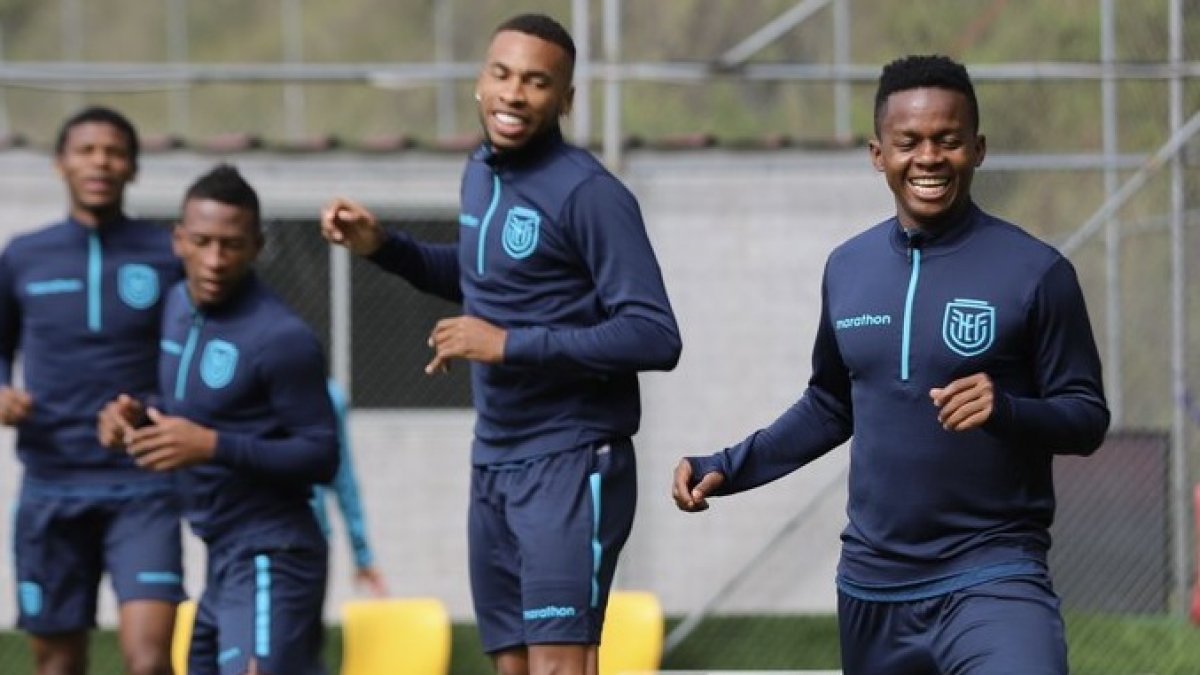 Juan Cazares y Ayrton Preciado trabajan en la Casa de la Selección