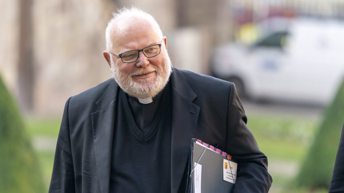  El Cardenal alemán Reinhard Marx, dijo al papa que quería dejar el apostolado por los escádalos de abusos sexuales   
