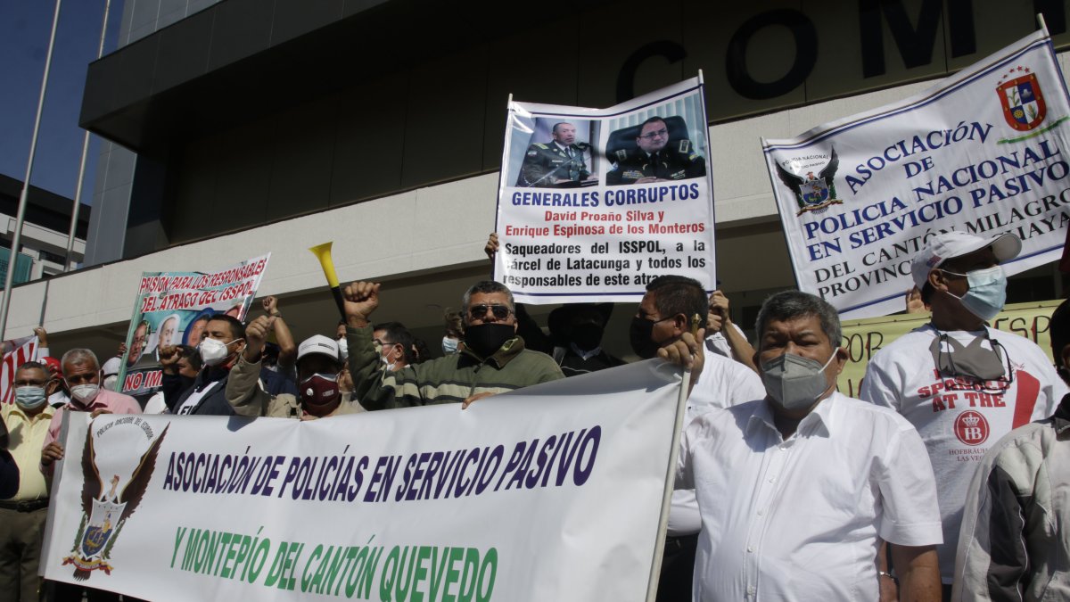 Uno de los casos más escandalosos de los últimos tiempos es el que involucra inversiones en el Isspol. Los pensionistas exigen sanciones.