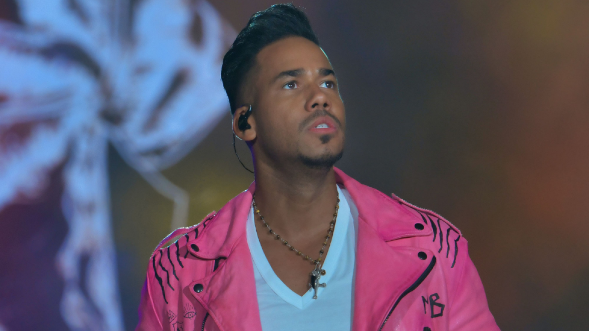 Romeo Santos se dio a conocer como vocalista del grupo Aventura.
