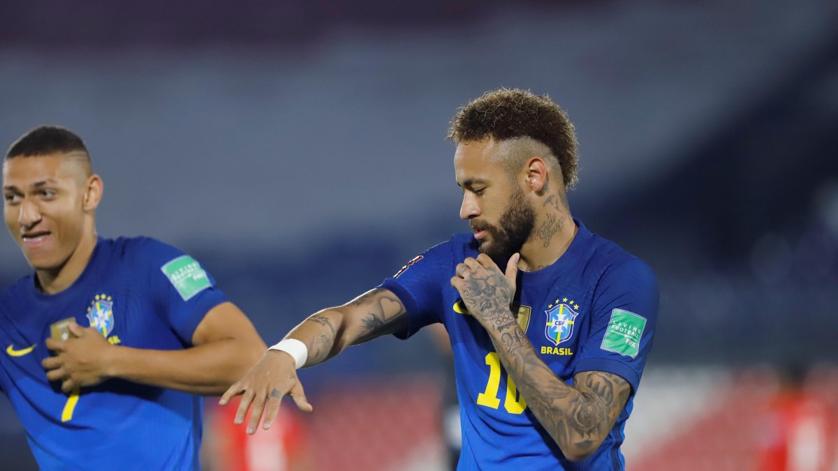 Neymar, atacante brasileño, lidera a su selección con miras a la Copa América.
