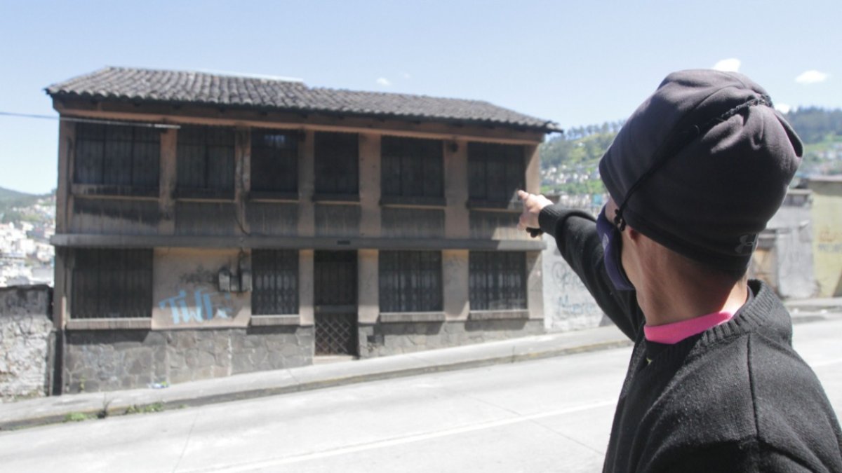 Traslados. Cada vez vive menos gente al borde de la empinada carretera.