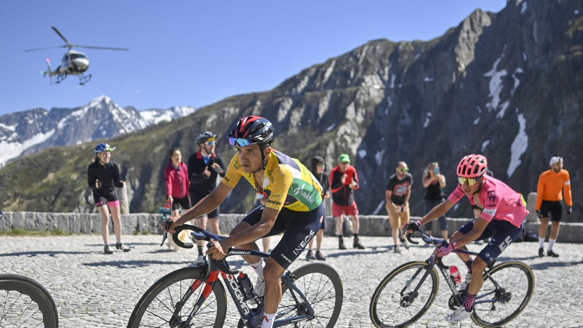 Richard Carapaz llega al Tour de Francia con el gran impulso del triunfo en el Tour de Suiza.
