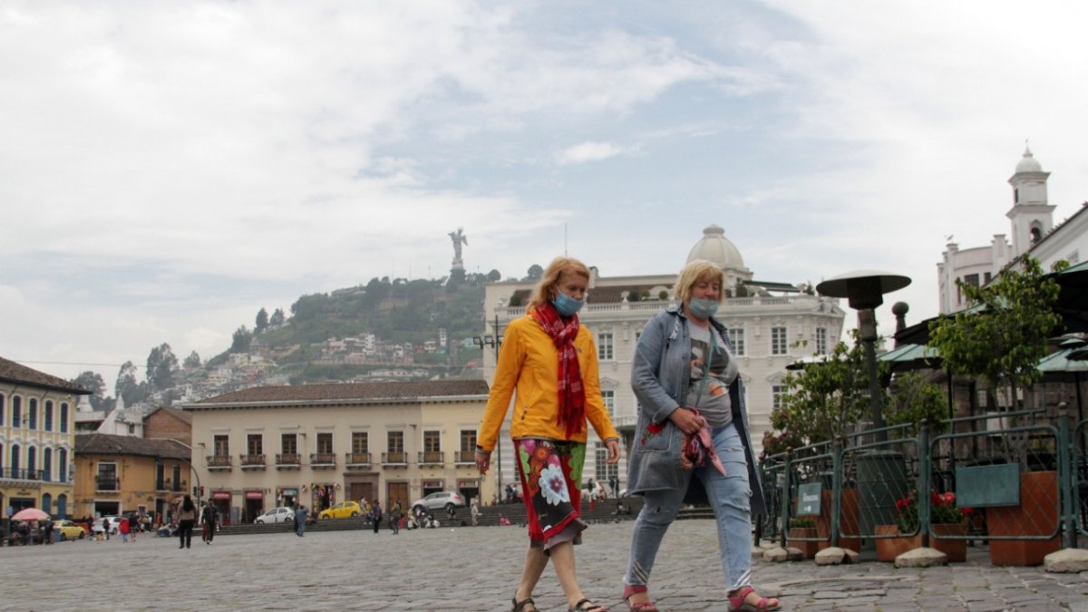 Arribo. En algunos sectores de la ciudad, como el Centro Histórico, se siente la llegada lenta de turistas, lo que ha generado cierta expectativa.